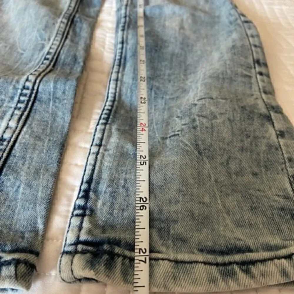 3 PIECE LOT OF GAP, H&M, AND AMERICAN APPAREL